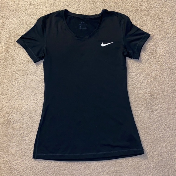 Nike short sleeve shirt